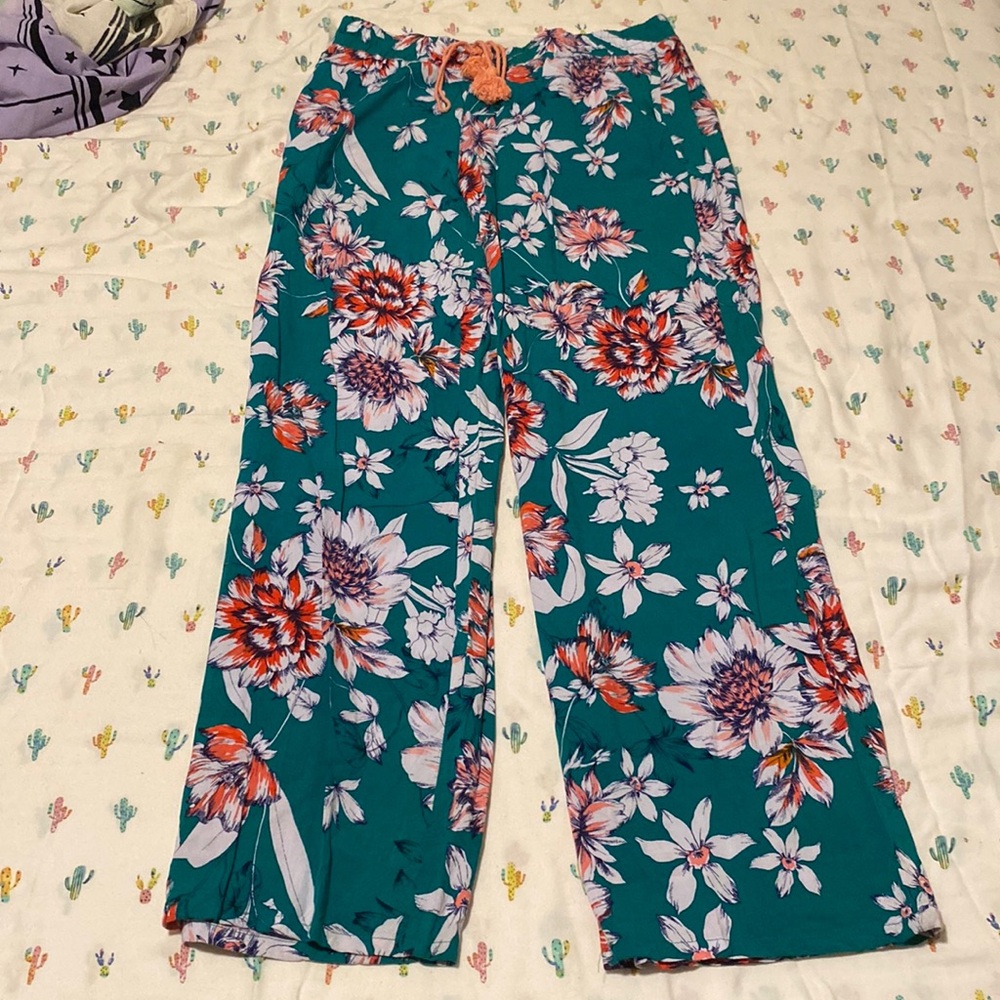 Floral flowy pants